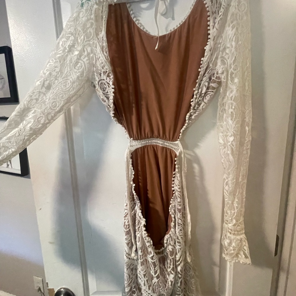 White Lace Backless For Love and Lemons Dress - Picture 8 of 12